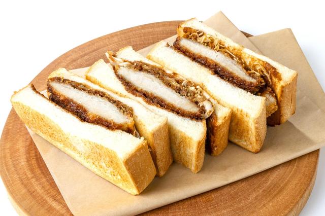 ロースとんカツトースト