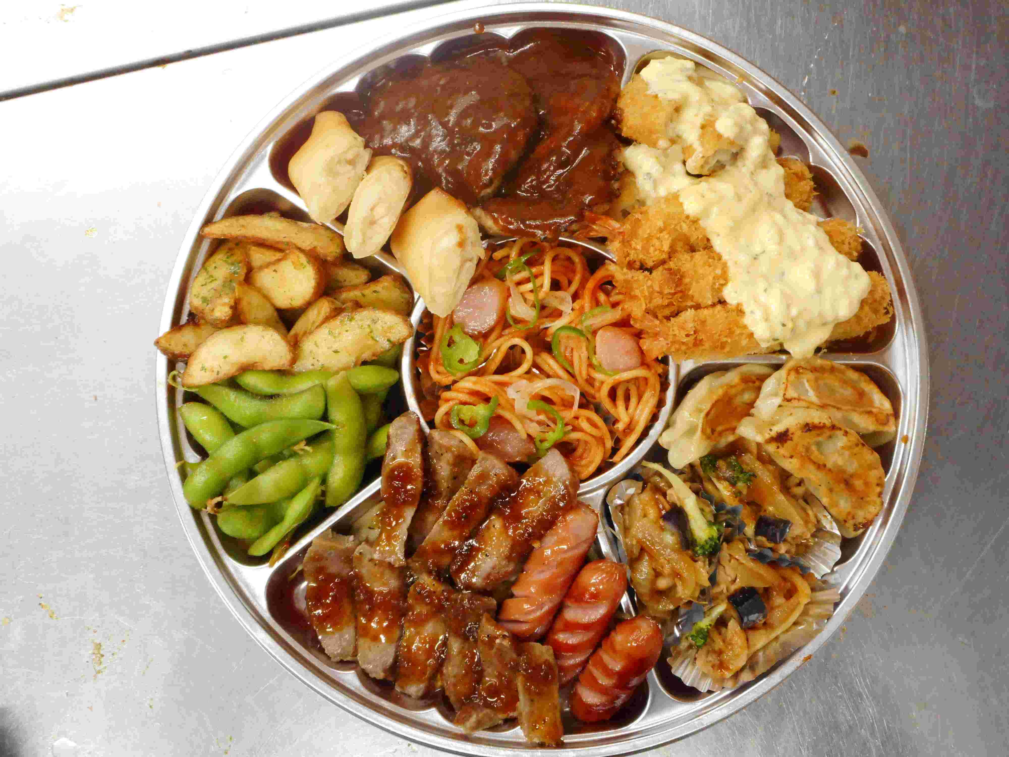 大人気!!予約殺到!　根本のオードブル　税込み3000円～　レストランの味をご家庭で!!!の画像